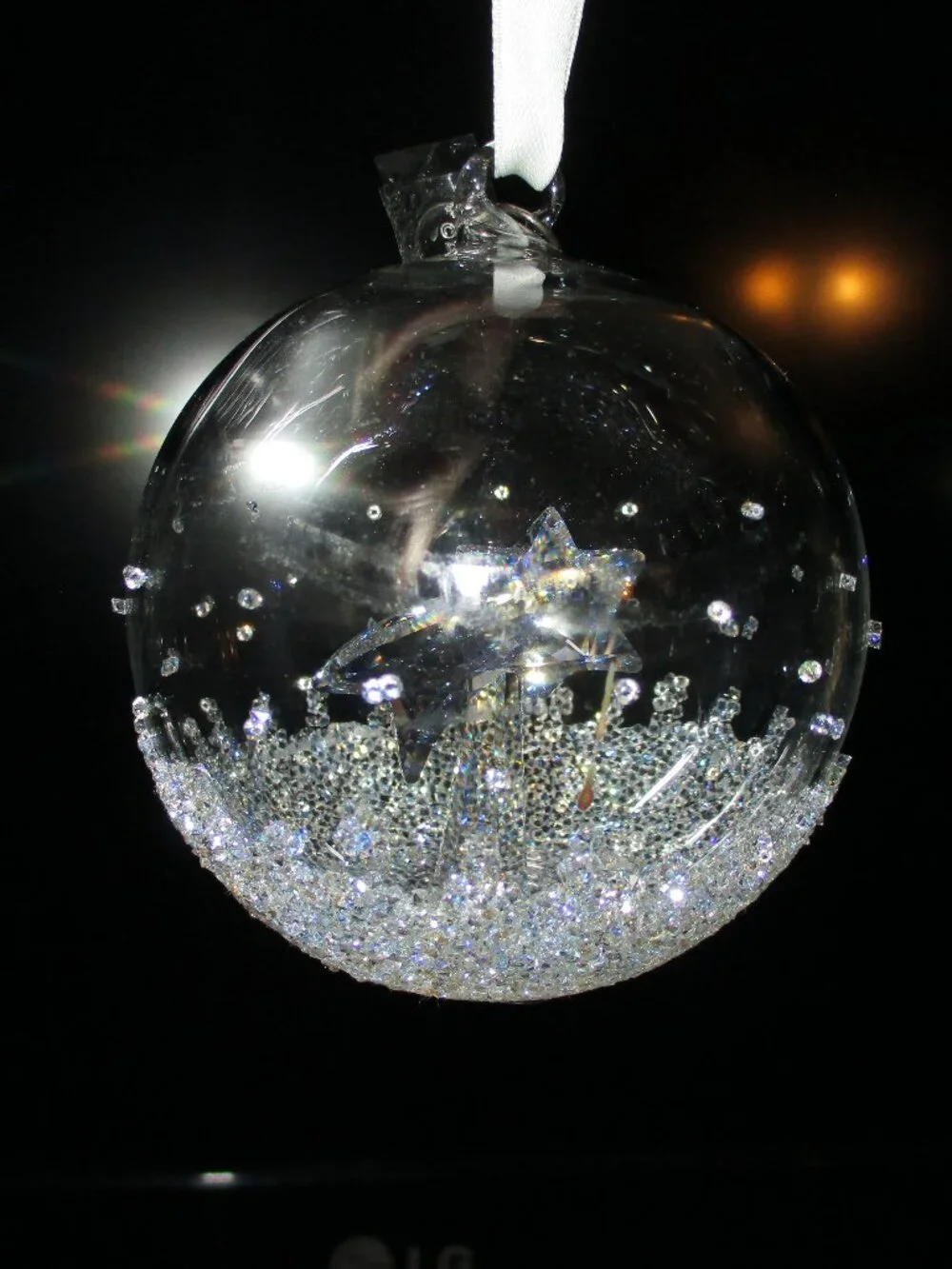 Swarovski 2018 Annual Christmas Shooting Star in Ball Ornament  in box
